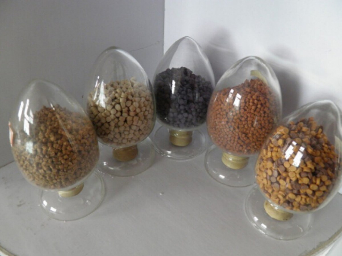 WPC (PE+Ahşap) Paralel Çift Vidalı Peletleme Hattı (Kırma İşlemi)