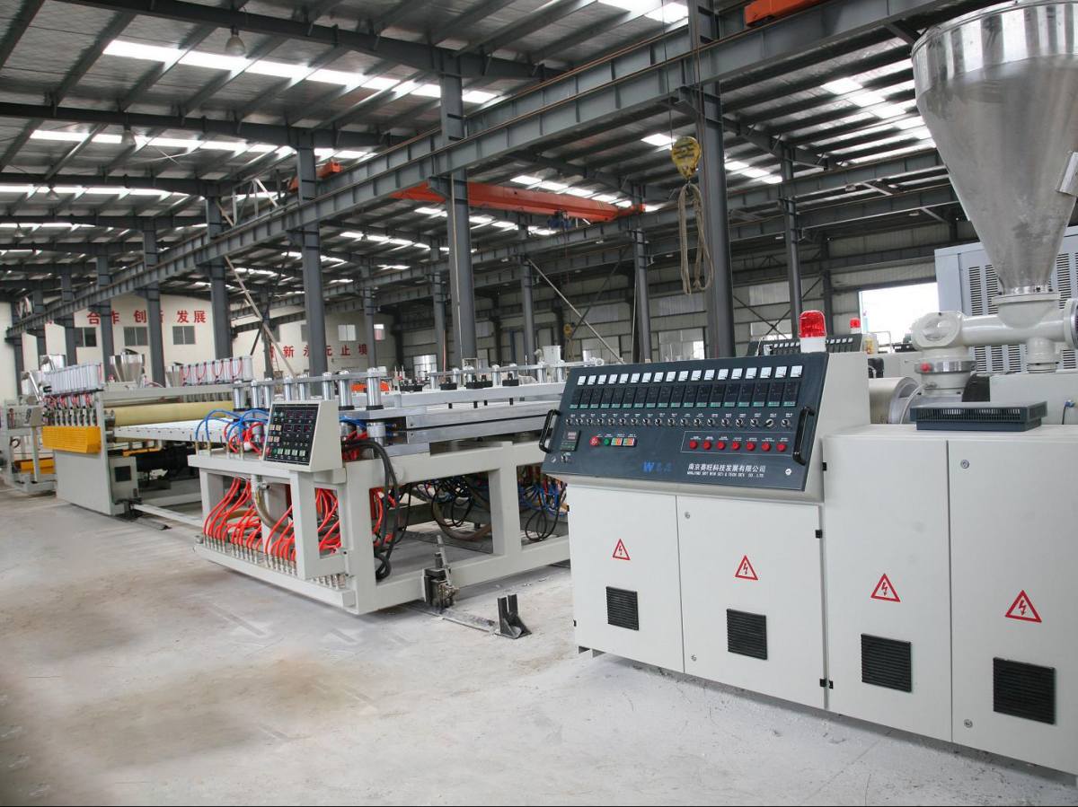 Wood Plastic Furniture Board Manufacturing Equipment